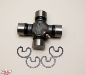 U-joint, 1330-1310 crossover with 1-1/8" cups (works with Steel and Alum tubes)