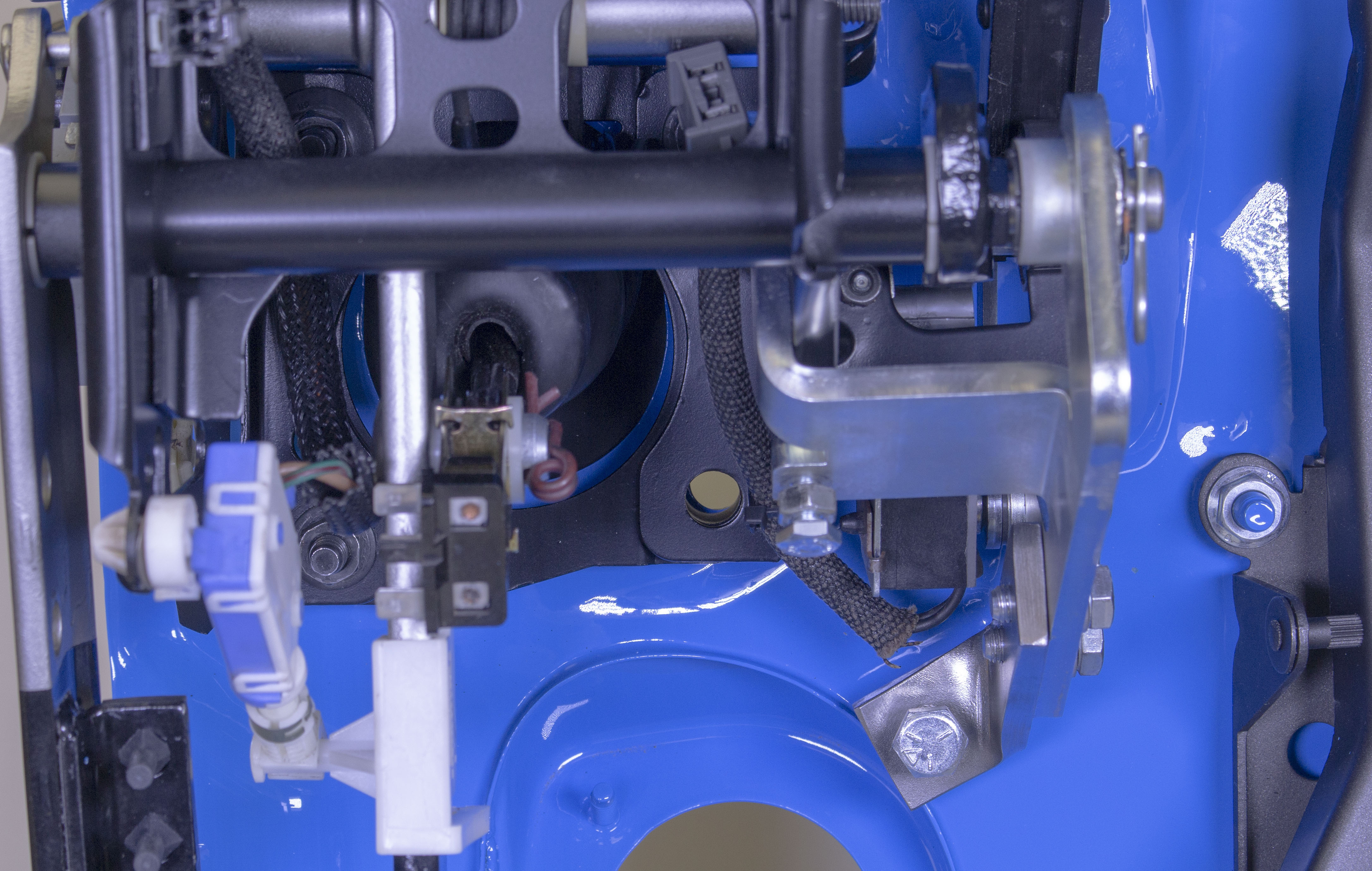 9404 SN95 Mustang Hydraulic Clutch Master Kit Remote Reservoir